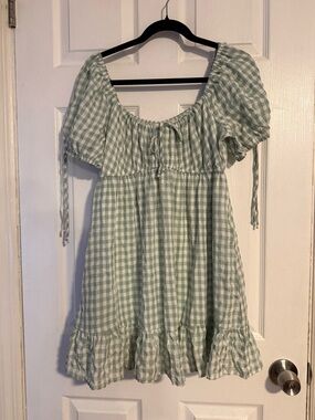 Sage Green Gingham Puff-Sleeve Casual Dress with Ruffle Hem